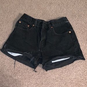 Levi’s black classic shorts